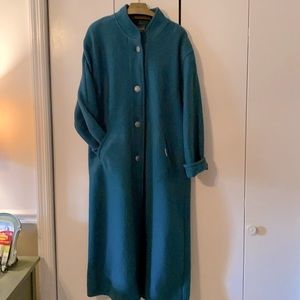 Amazing, mint condition Geiger Coat